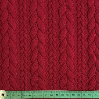 Knitted jacquard Cably dark red