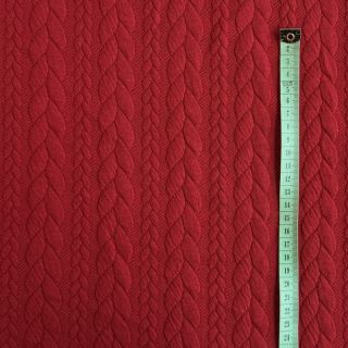 Knitted jacquard Cably dark red