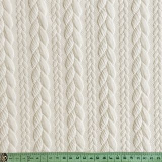Knitted jacquard Cably off white