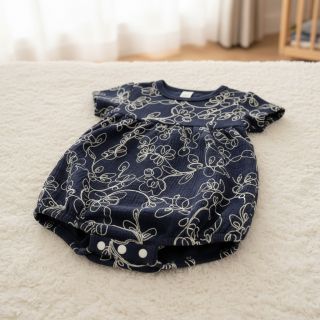 Double gauze/muslin EMBROIDERY Climbing flowers navy