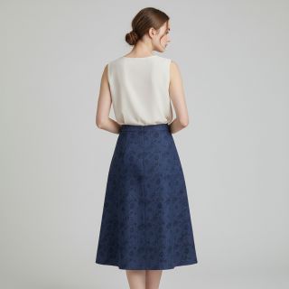 JEANS 9,5 OZ Embossed Flowers dark blue