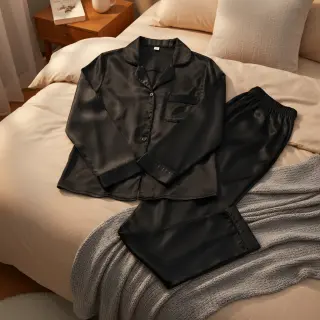 Satin SOIVÉ black