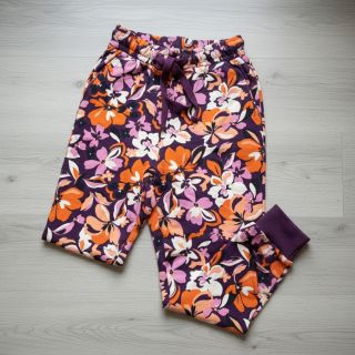 Sweat fabric Bright flowers design purple ochre