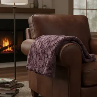 Faux fur aubergine