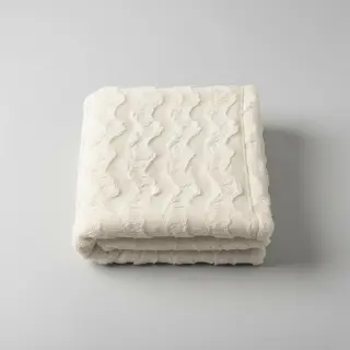 Faux fur ecru