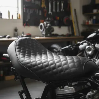 Faux leather MATELASSE noir