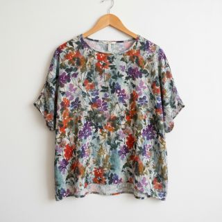 Viscose SATIN Flowie Kin off white digital print