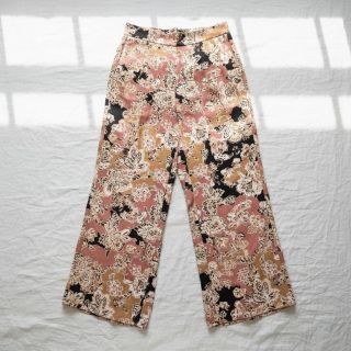 Viscose SATIN Flowie Noe black digital print