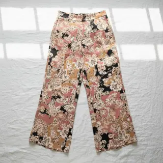 Viscose SATIN Flowie Noe black digital print