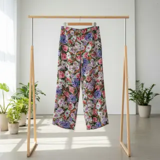 Viscose SATIN Old fashion flowers digital print