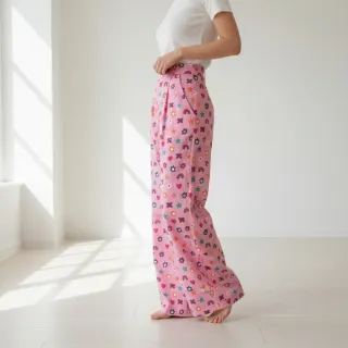 Cotton fabric Love pink