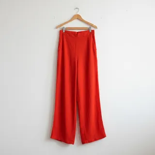 Cotton fabric with linen red