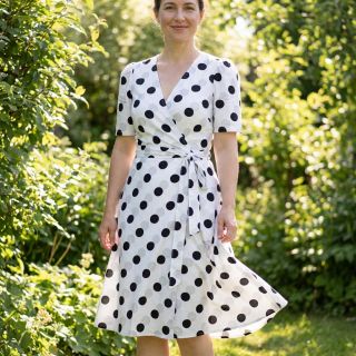 Viscose RADIANCE Polka BIG dot white