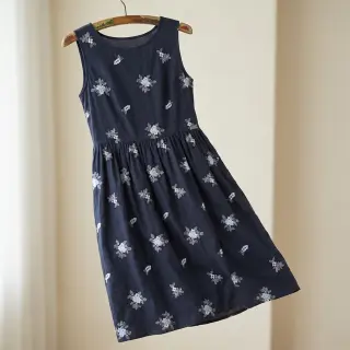 Cotton fabric VOILE EMBROIDERY Flowers navy