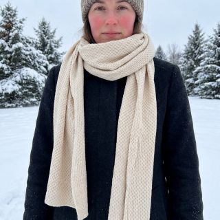 Knitted Angora honey off white