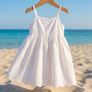 Cotton fabric EMBROIDERY TWO-SIDE SCALLOP Verena white