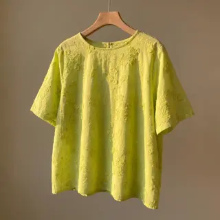 Cotton fabric EMBROIDERY Catchy leaves lime
