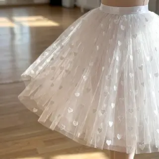 Tulle netting Flock shiny hearts offwhite