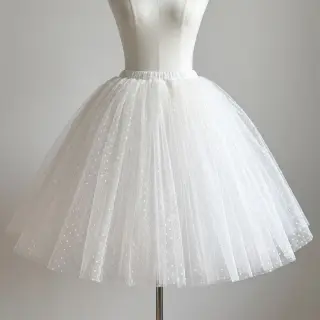 Tulle netting DOTS white