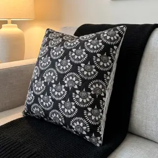 Cotton fabric VOILE STEPPED Bouquet flowers balck digital print