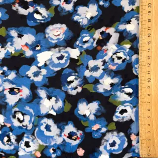 Viscose POPLIN STRETCH Painted flowers navy digital print