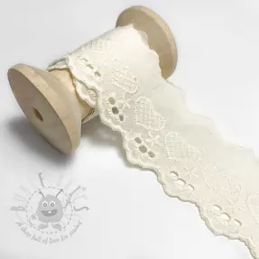 Lace Heart off white