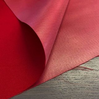 Water-reppellent fabrics red