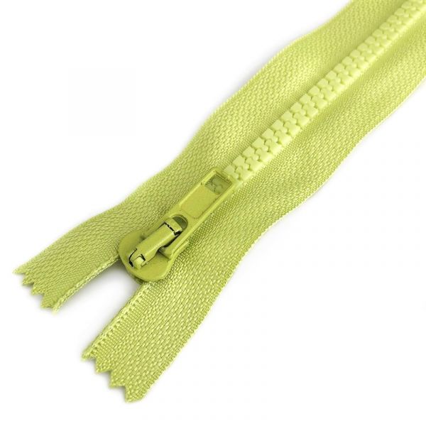 Plastic Jacket Zipper open-end 70 cm lime