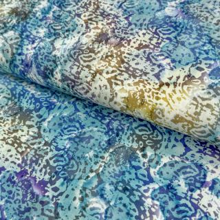 Cotton fabric UNIQUE BATIK design M lavender