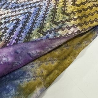 Cotton fabric UNIQUE BATIK design D purple