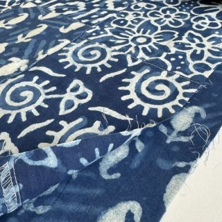 Cotton fabric UNIQUE BATIK design S patchwork navy