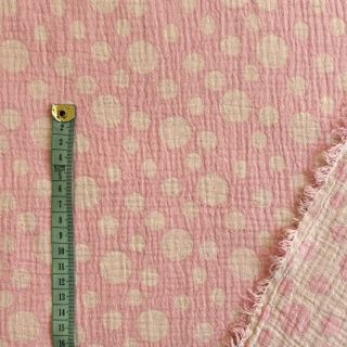 Double gauze/muslin JACQUARD Dots pink