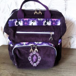 Corduroy aubergine