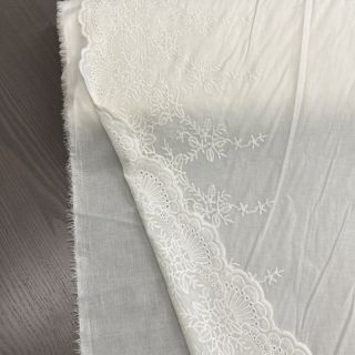 Cotton fabric VOILE Leaves border