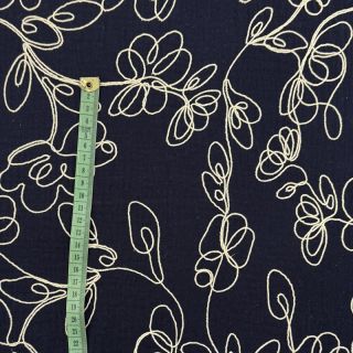 Double gauze/muslin EMBROIDERY Climbing flowers navy