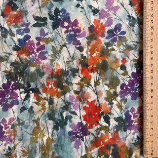 Viscose SATIN Flowie Kin off white digital print