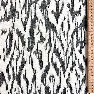 Knitted jacquard Comfy Blurry Ikat grey