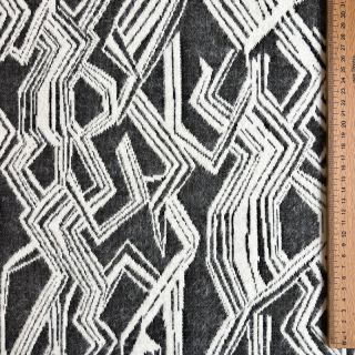 Knitted jacquard Comfy Broken checks black