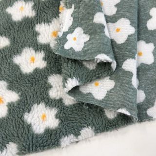 Coat fabric TEDDY Daisy old green