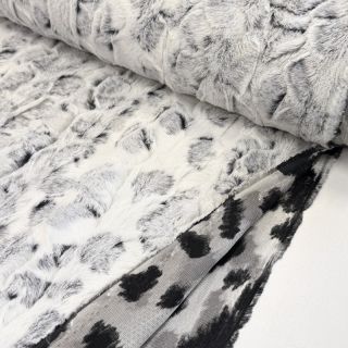 Faux fur Animal skin black